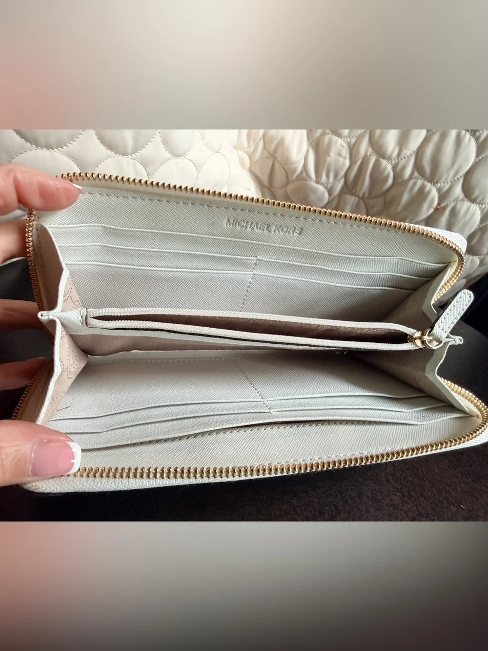 Michael Kors Jet Set Travel Saffiano Leather Continental Zip Around Wallet